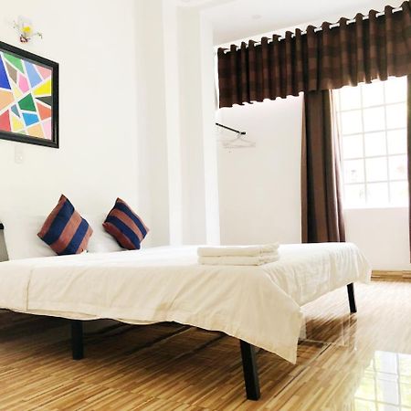 Tuong Van Homestay Da Nang Buitenkant foto