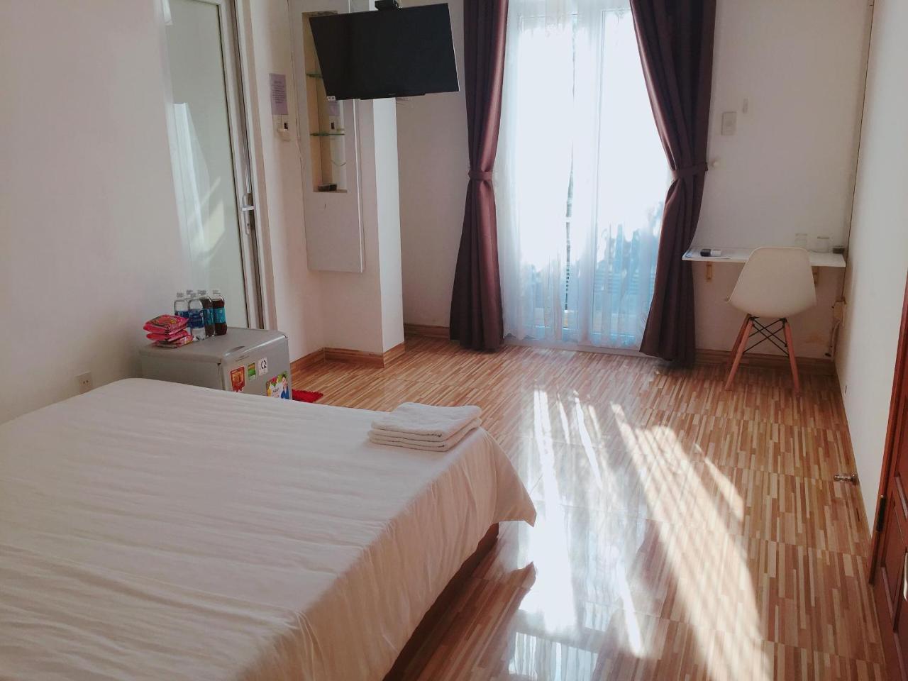 Tuong Van Homestay Da Nang Buitenkant foto